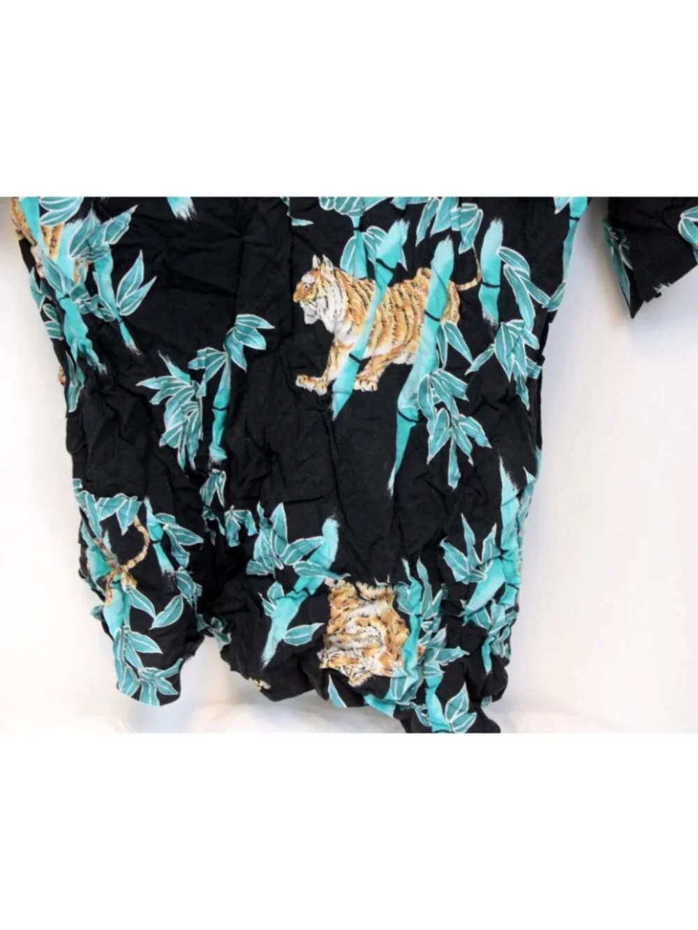 1980sSweethearts Mens Bathrobe Rose Asian Tiger Bamboo Print sz Med Short Belt